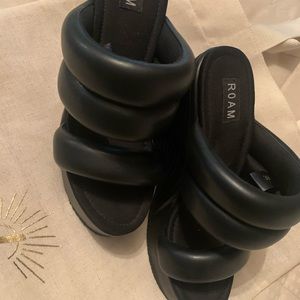 ROAM sandals plataform!